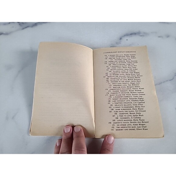 Design For Desire By Anna Hudson Paperback - Picture 3 of 10